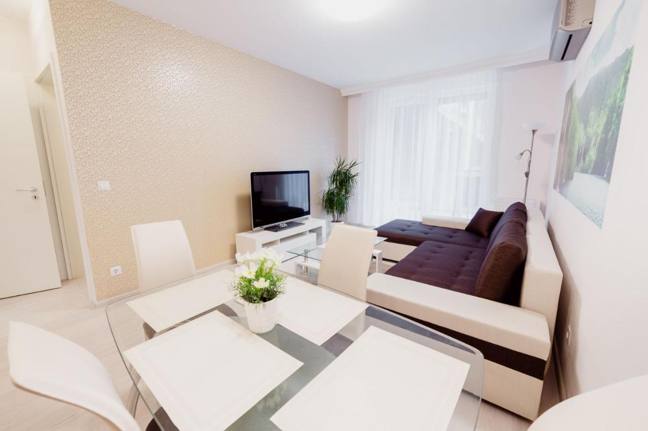 Corvin Promenade With Free Parking Daire Budapeşte Dış mekan fotoğraf